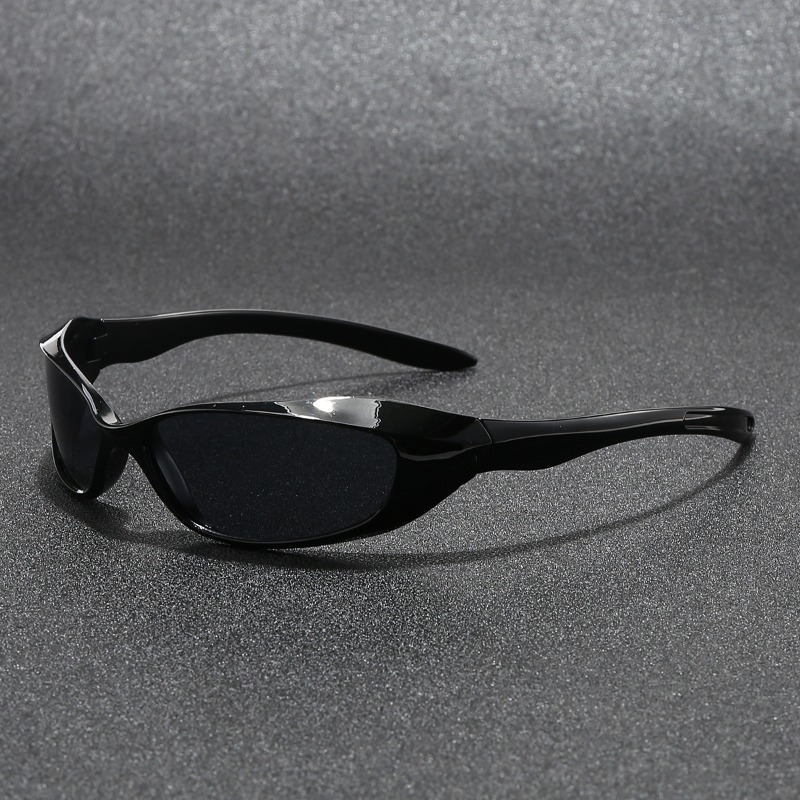 New Y2k Sunglasses For Men And - Photography Of A Man 评论和价格