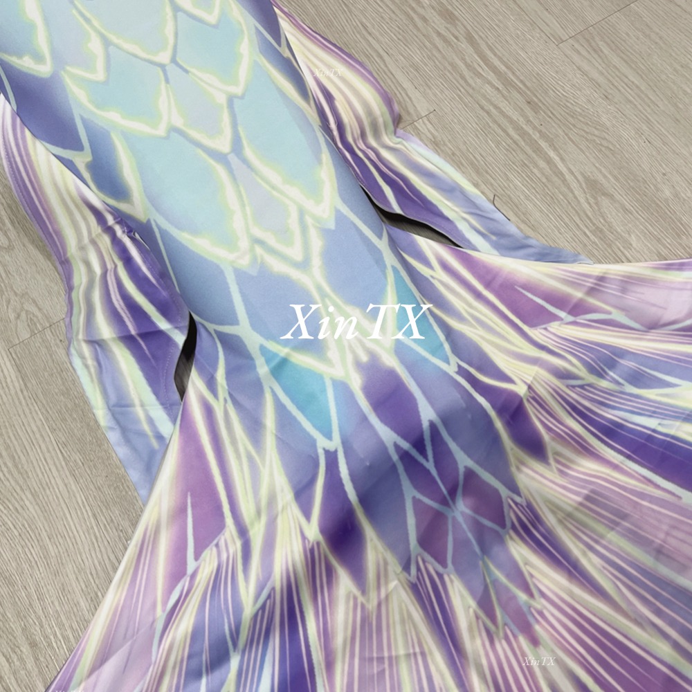 Mermaid Tail Adult Swimwear Or - Photography Of A Man 评论和价格