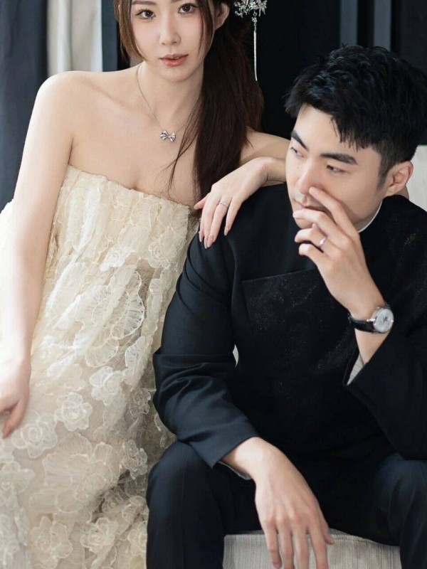 Retro Lace Hollow out Bridal G - Photography Online 评论和价格
