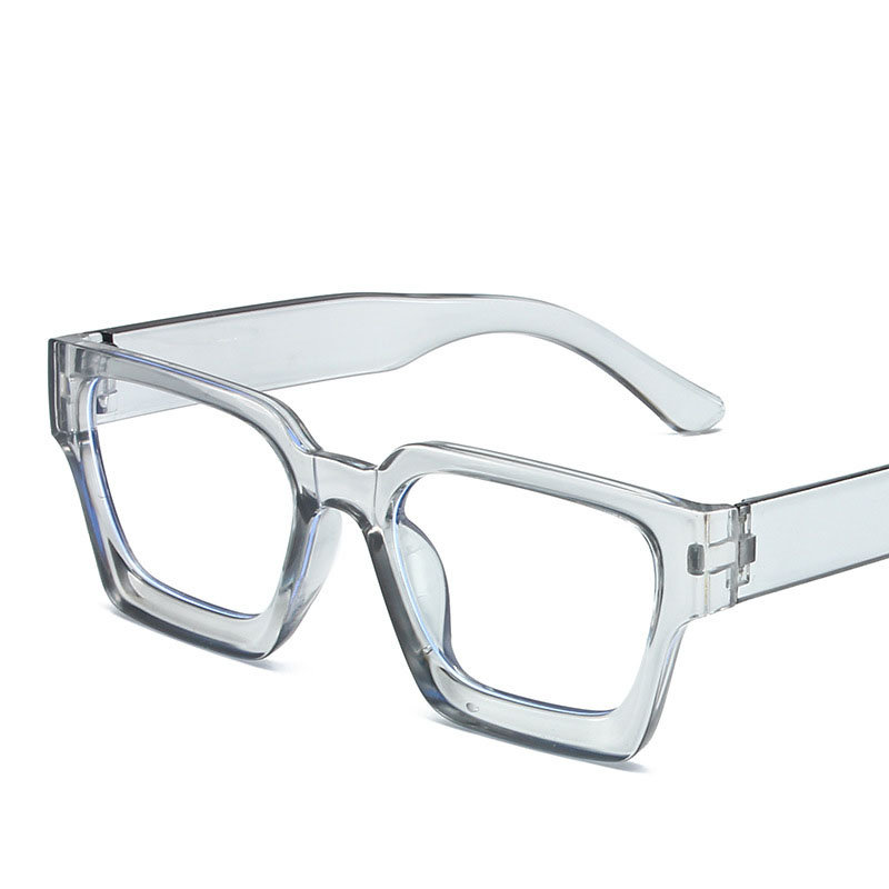 Classic Thick Box Sunglasses F - Photography Of A Man 评论和价格