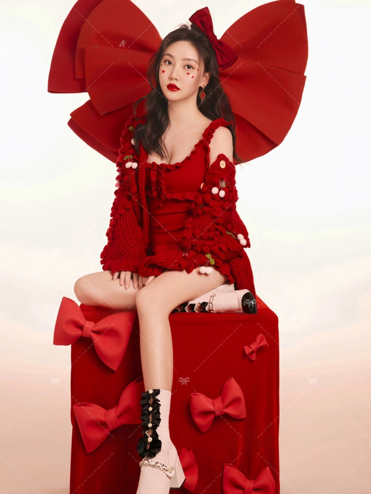 Red Sweater Christmas Theme Ne - Photography Year 评论和价格